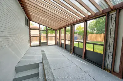 85 Silverstone Drive, Toronto, On M9v 3g4