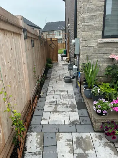 1153 Stag Hollow Street Basement, Oakville, On L6m 5m4