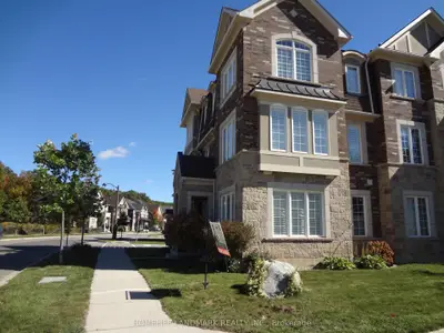 276 Polly Drive, Oakville, On L6m 1r7