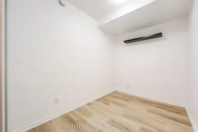 38 Joe Shuster Way 302, Toronto, On M6k 0a5