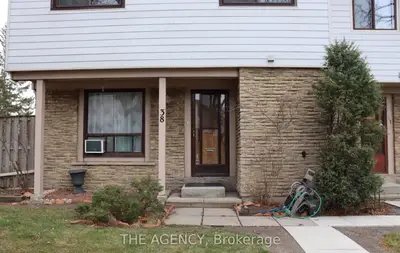 6540b Falconer Drive 38, Mississauga, On L5n 1m1