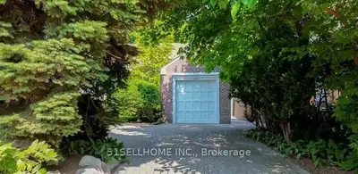 2583 Lake Shore Boulevard W, Toronto, On M8v 1g3