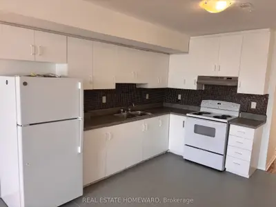 879a Wilson Avenue Upper, Toronto, On M3k 1e6