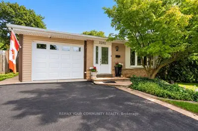 3202 Centennial Drive E, Burlington, On L7m 1c2