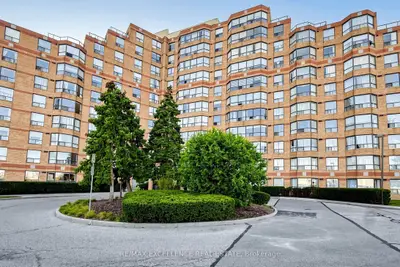 6 Humberline Drive 524, Toronto, On M9w 6x8