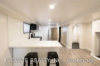 611 Caledonia Road Lower, Toronto, On M6e 4v7