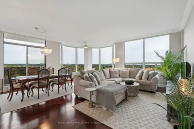 1905 Pilgrims Way Ph2, Oakville, On L6m 2x2