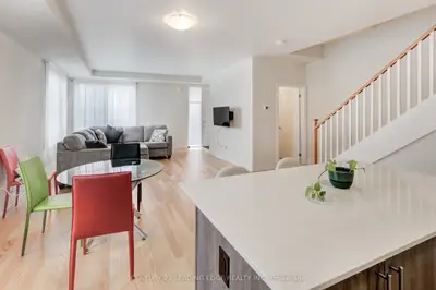 1180 Cawthra Road 106, Mississauga, On L5g 4k7