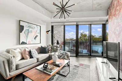 383 Sorauren Avenue 317, Toronto, On M6r 0a4