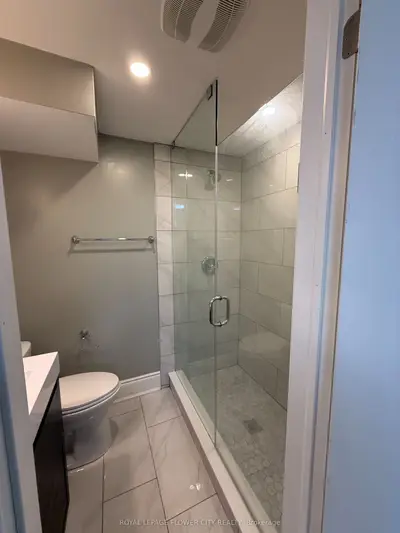 66 Ikley Road, Toronto, On M3j 1c6