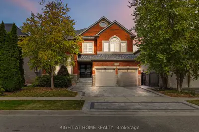 1213 Lindenrock Drive, Oakville, On L6h 6w2