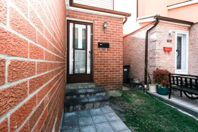 4118 Teakwood Drive, Mississauga, On L5c 3l6