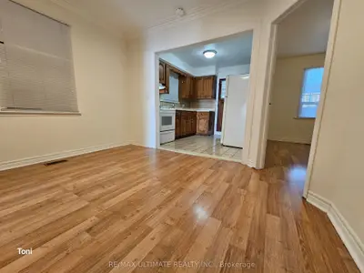 568 Rogers Road 2nd Floor, Toronto, On M6m 1b6