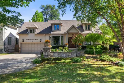 53 Meadowbank Road Lower, Toronto, On M9b 5c7