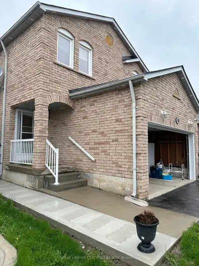 210 Ecclestone Drive Main, Brampton, On L6x 3r1