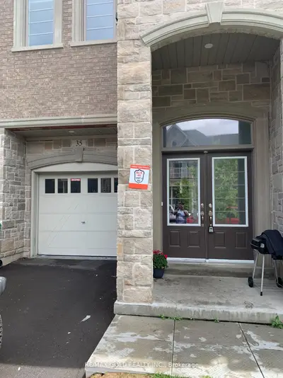 35 Dalbeattie Drive, Brampton, On L6y 6h7