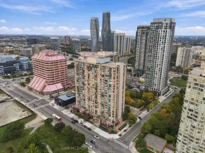 265 Enfield Place 903, Mississauga, On L5b 3y7