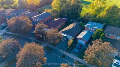 26 Vivaldi Crescent, Brampton, On L6y 2s2
