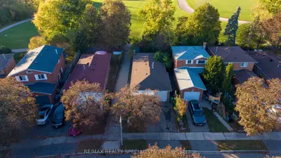 26 Vivaldi Crescent, Brampton, On L6y 2s2