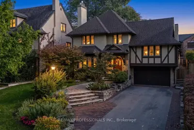 17 King Georges Road, Toronto, On M8x 1k7