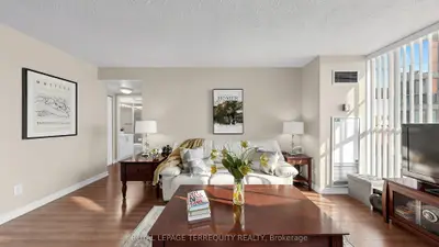 22 Southport Street 833, Toronto, On M6s 4y9