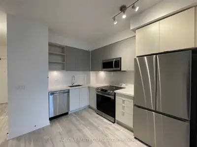 4655 Metcalfe Avenue 705, Mississauga, On L5m 0z7
