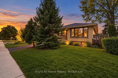 662 Dynes Road, Burlington, On L7n 2v6