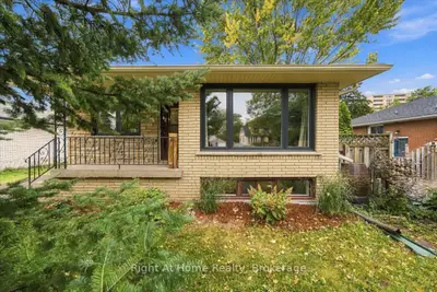 662 Dynes Road, Burlington, On L7n 2v6