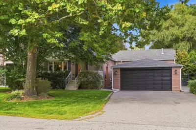 1511 Leda Avenue, Mississauga, On L5g 4b9