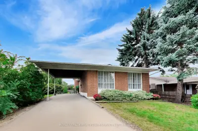 24 Elmvale Crescent, Toronto, On M9v 2b9