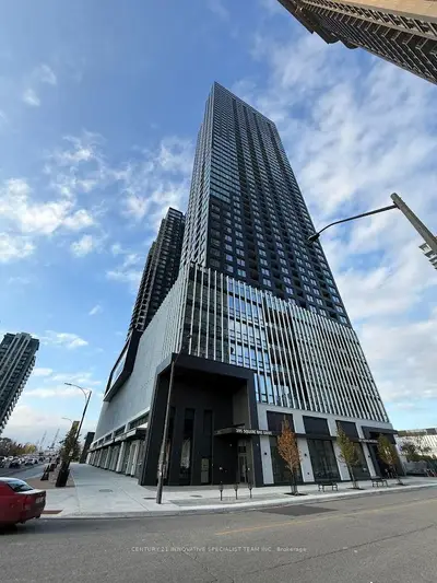 395 Square One Drive 801, Mississauga, On L5b 0c6