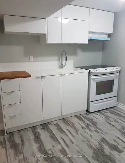 77 Murrie Street Lower, Toronto, On M8v 1x6