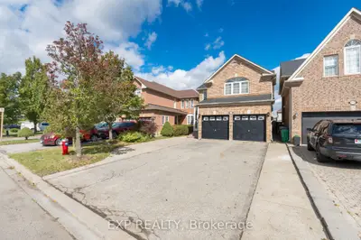 7283 Bread Fruit Lane, Mississauga, On L5n 8h6