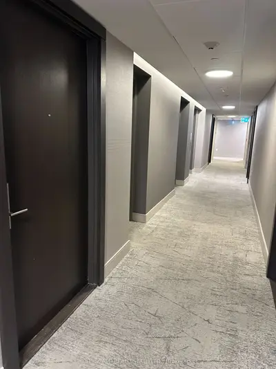 8 Nahani Way 1903, Mississauga, On L4z 0c6