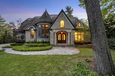 1476 Carmen Drive, Mississauga, On L5g 3z1