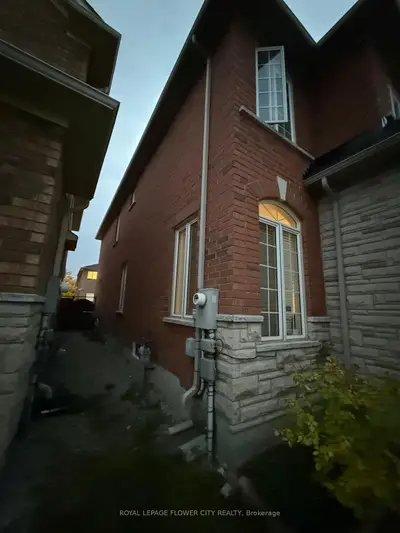 41 Cape Dorset Crescent, Brampton, On L6r 3k9