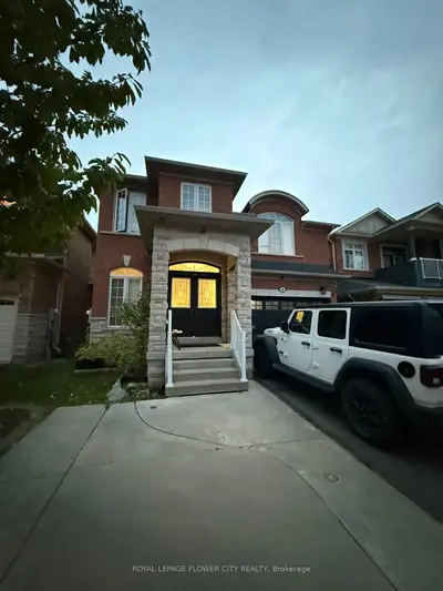 41 Cape Dorset Crescent, Brampton, On L6r 3k9