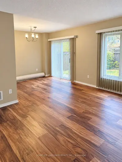 35 Ceremonial Drive 60, Mississauga, On L5r 3g6