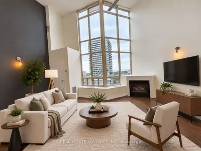 250 Manitoba Street 838, Toronto, On M8y 4g8