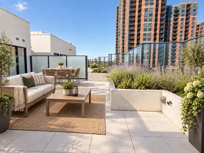 1 Vine Avenue 503, Toronto, On M6p 0c8