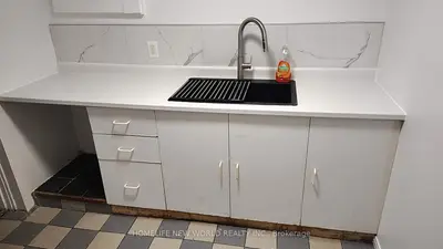 4383 Radisson Crescent Lower Level, Mississauga, On L5m 4c5