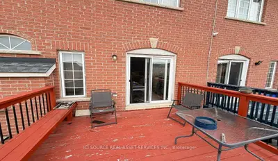 26 Pefferlaw Circle Upper, Brampton, On L6y 0k1