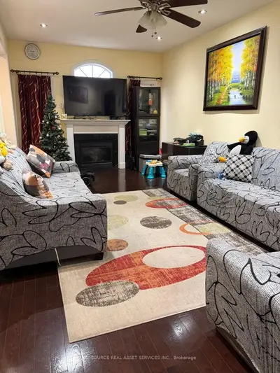 26 Pefferlaw Circle Upper, Brampton, On L6y 0k1