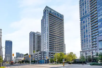 30 Samuel Wood Way 602, Toronto, On M9b 0c9