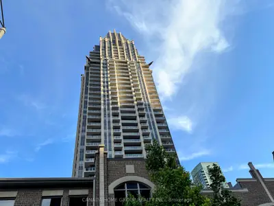 388 Prince Of Wales Drive 1705, Mississauga, On L5b 0a1