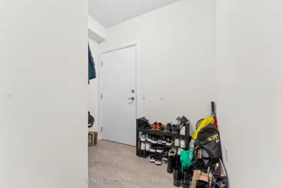 50 Thomas Riley Road 1102, Toronto, On M9b 0c5