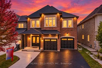 17 Lola Crescent, Brampton, On L7a 4j7