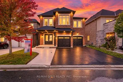17 Lola Crescent, Brampton, On L7a 4j7