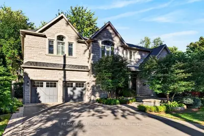 225 Lakeside Avenue, Burlington, On L7n 1y4