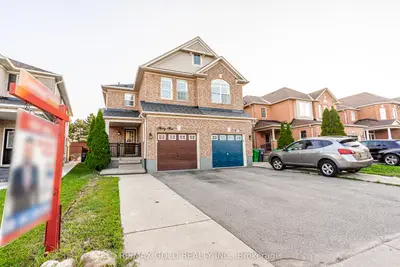 34 Jingle Crescent, Brampton, On L6s 0b2